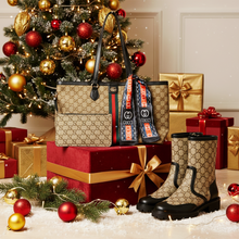 Load image into Gallery viewer, Large size tan shoulder bag
