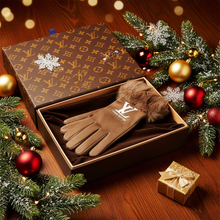 Load image into Gallery viewer, Tan gloves
