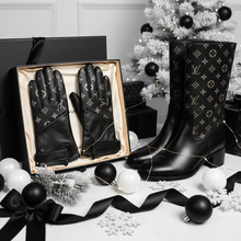 Load image into Gallery viewer, Black gloves

