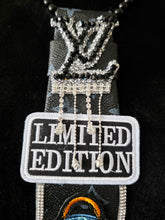 Load image into Gallery viewer, Blk &amp; Denim diva Tie
