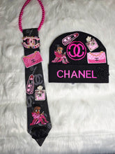 Load image into Gallery viewer, Hot Pink &amp; Black tobbagan
