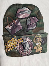 Load image into Gallery viewer, Camo beanie
