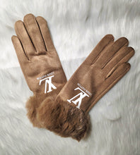 Load image into Gallery viewer, Tan gloves
