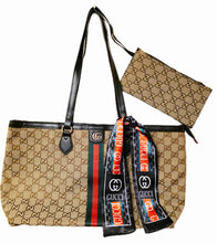 Load image into Gallery viewer, Large size tan shoulder bag
