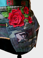 Load image into Gallery viewer, Camo fringe belt
