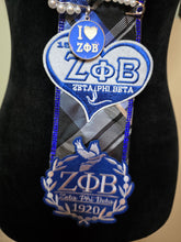 Load image into Gallery viewer, Zeta Diva Tie
