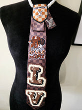 Load image into Gallery viewer, Chocolate diva tie
